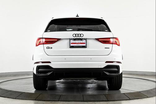 2025 Audi Q3 S line Premium 45 TFSI quattro