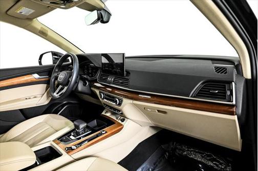 2021 Audi Q5 45 Premium Plus