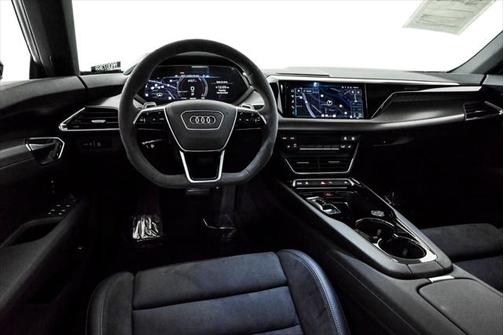 2022 Audi e-tron GT Premium Plus