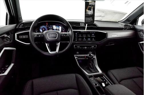 2025 Audi Q3 S line Premium 45 TFSI quattro