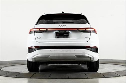 2022 Audi e-tron Premium