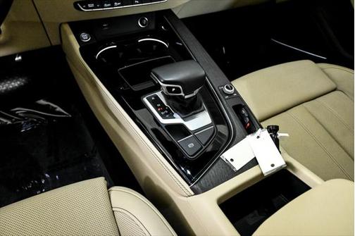2022 Audi A4 45 S line Premium Plus