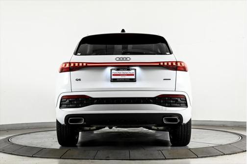 2025 Audi Q5 Premium 2.0 TFSI quattro