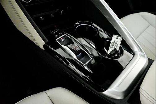 2025 Audi Q5 Premium 2.0 TFSI quattro