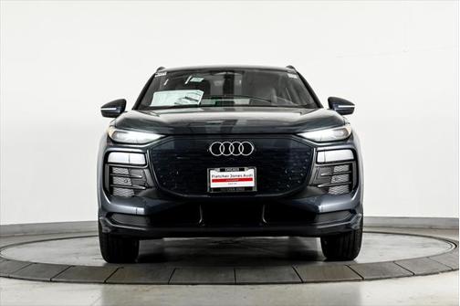 2025 Audi Q6 e-tron Premium quattro