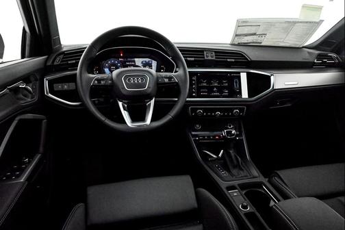 2025 Audi Q3 S line Premium 45 TFSI quattro