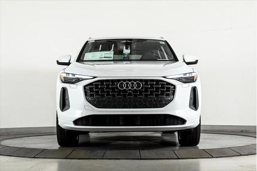 2025 Audi Q5 Premium Plus 2.0 TFSI quattro