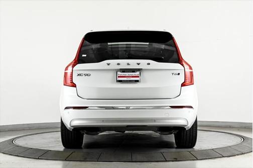 2022 Volvo XC90 T6 Inscription