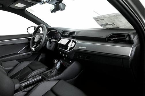 2025 Audi Q3 S line Premium 45 TFSI quattro
