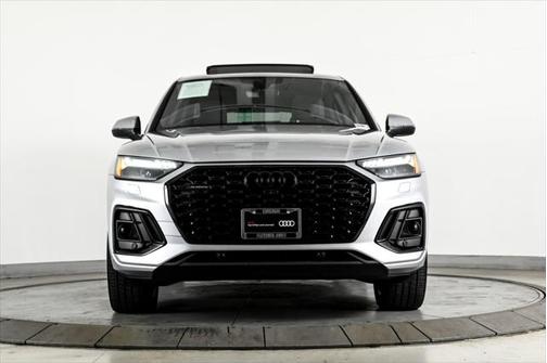 2023 Audi Q5 45 S line Prestige