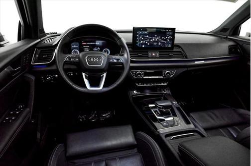 2023 Audi Q5 45 S line Prestige