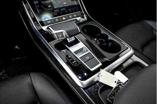 2023 Audi Q7 55 Premium Plus