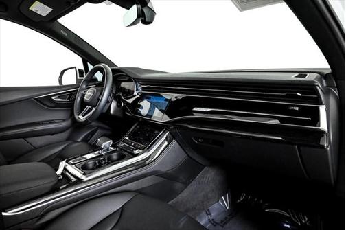 2023 Audi Q7 55 Premium Plus