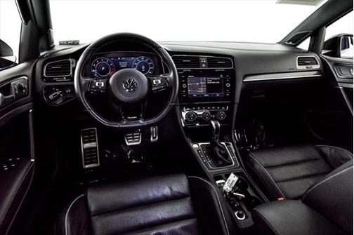 2018 Volkswagen Golf R 2.0T DSG