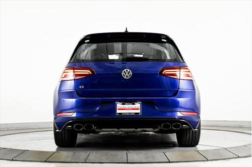 2018 Volkswagen Golf R 2.0T DSG