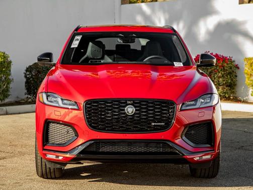 2025 Jaguar F-PACE P400 R-Dynamic S