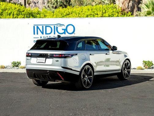 Hakuba Silver 2022 Land Rover Range Rover Velar R-Dynamic S