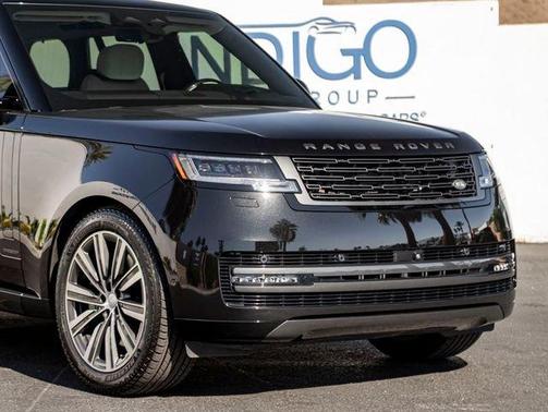 Santorini Black 2024 Land Rover Range Rover P530 Autobiography