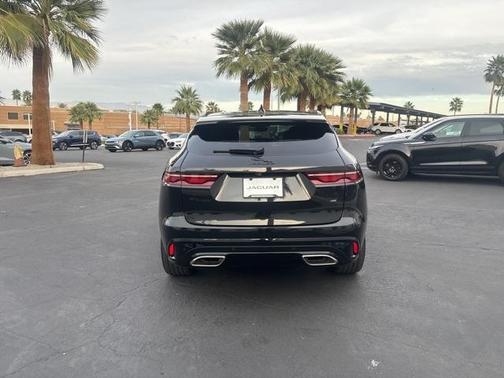 2023 Jaguar F-PACE R-Dynamic S