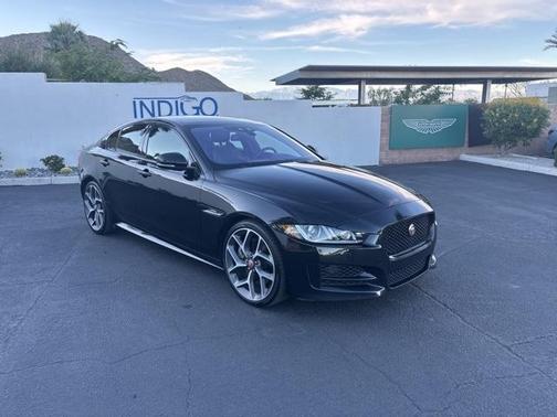2017 Jaguar XE 35t R-Sport