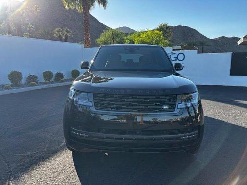 Santorini Black 2025 Land Rover Range Rover P400 SE