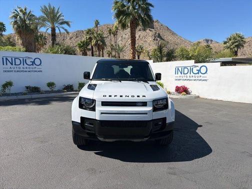 2023 Land Rover Defender 110 V8