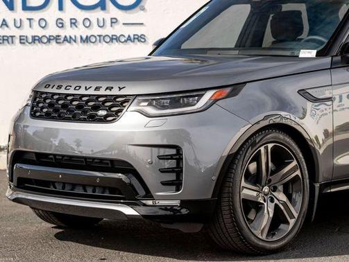 Eiger Grey 2026 Land Rover Discovery Dynamic SE