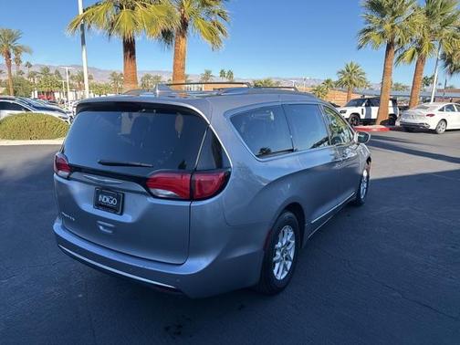 2020 Chrysler Pacifica Touring-L