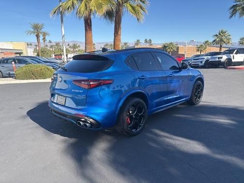 2022 Alfa Romeo Stelvio Quadrifoglio