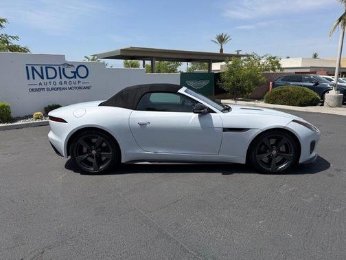Yulong White 2018 Jaguar F-TYPE 400 Sport