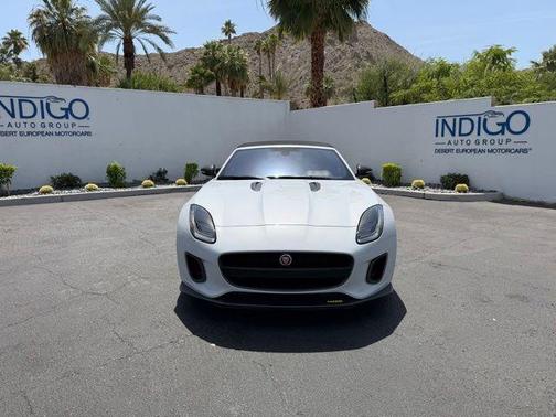 Yulong White 2018 Jaguar F-TYPE 400 Sport