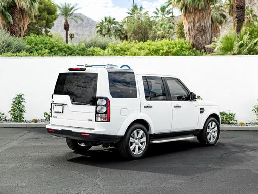 2016 Land Rover LR4 Base
