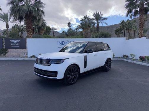 2024 Land Rover Range Rover P615 SV
