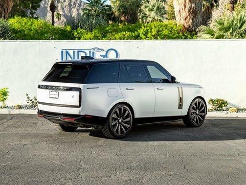 2024 Land Rover Range Rover P615 SV