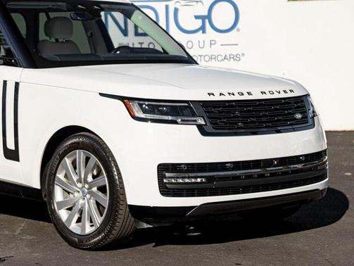 2023 Land Rover Range Rover P400 SE