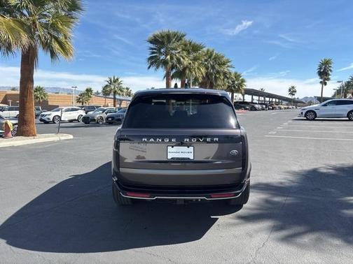 2023 Land Rover Range Rover P530 SE