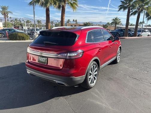 2019 Lincoln Nautilus Select