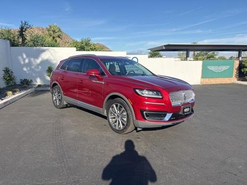 2019 Lincoln Nautilus Select