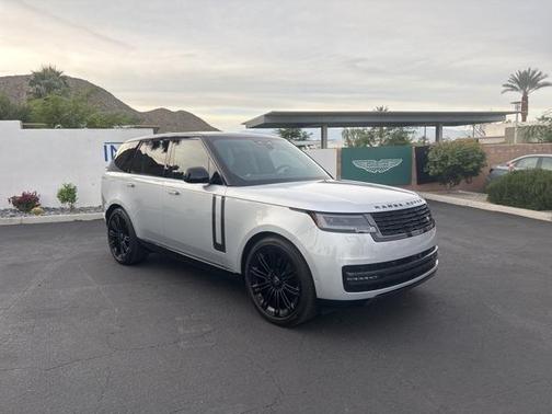 2025 Land Rover Range Rover P400 SE
