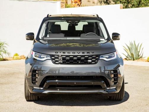 2025 Land Rover Discovery P360 Dynamic SE