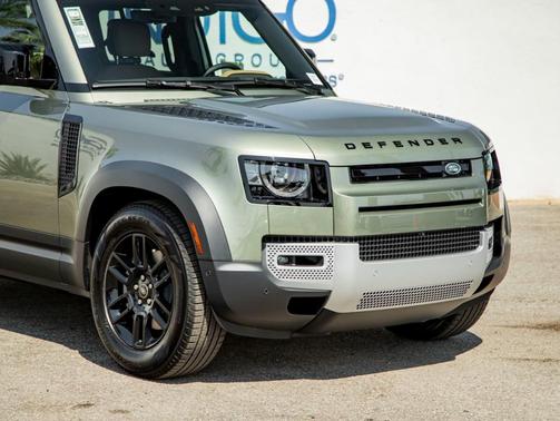 2025 Land Rover Defender P400 S