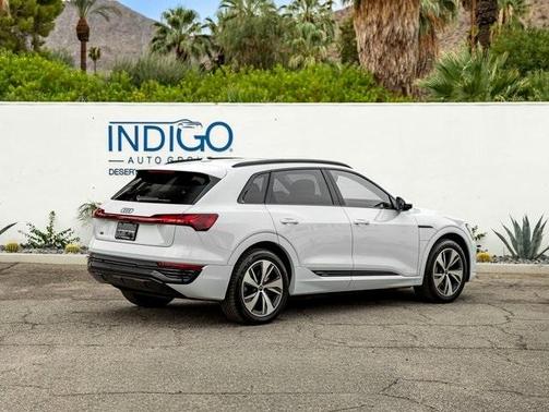 2024 Audi Q8 e-tron Premium