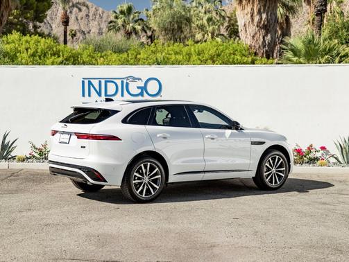 2026 Jaguar F-PACE P250