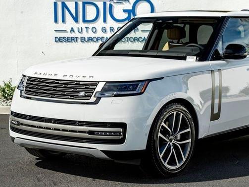 Fuji White 2026 Land Rover Range Rover P400 SE