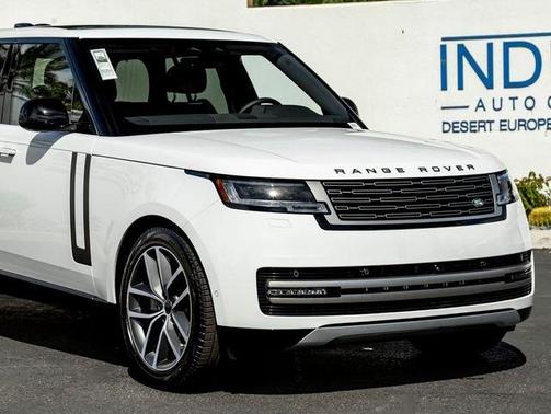 Fuji White 2026 Land Rover Range Rover P400 SE