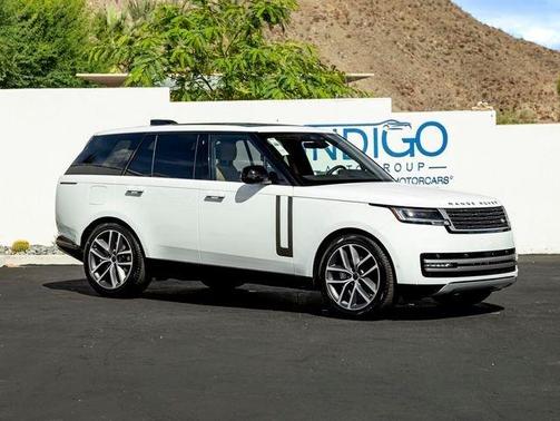 Fuji White 2026 Land Rover Range Rover P400 SE