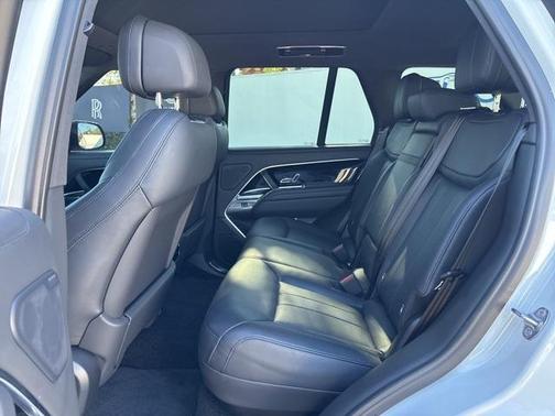 2024 Land Rover Range Rover P530 SE