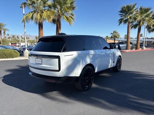 2024 Land Rover Range Rover P530 SE