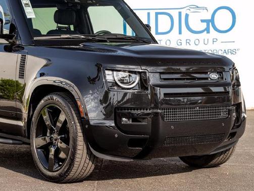 Santorini Black 2026 Land Rover Defender P525 V8