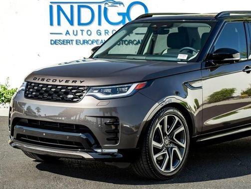 Charente Grey 2025 Land Rover Discovery P300 Dynamic SE